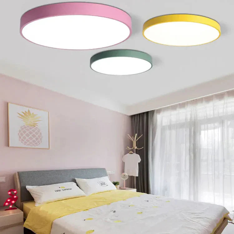 LumiStream - Minimalistische Deckenleuchte für modernes Wohnen