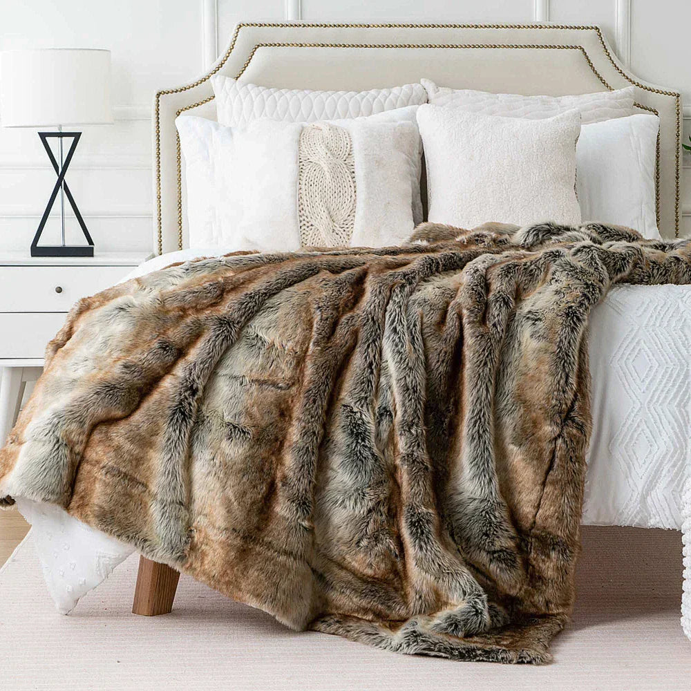 Luxuriöse Kunstfell-Decke | Flauschig & Warm | Winterwurf | Für Sofa & Schlafzimmer